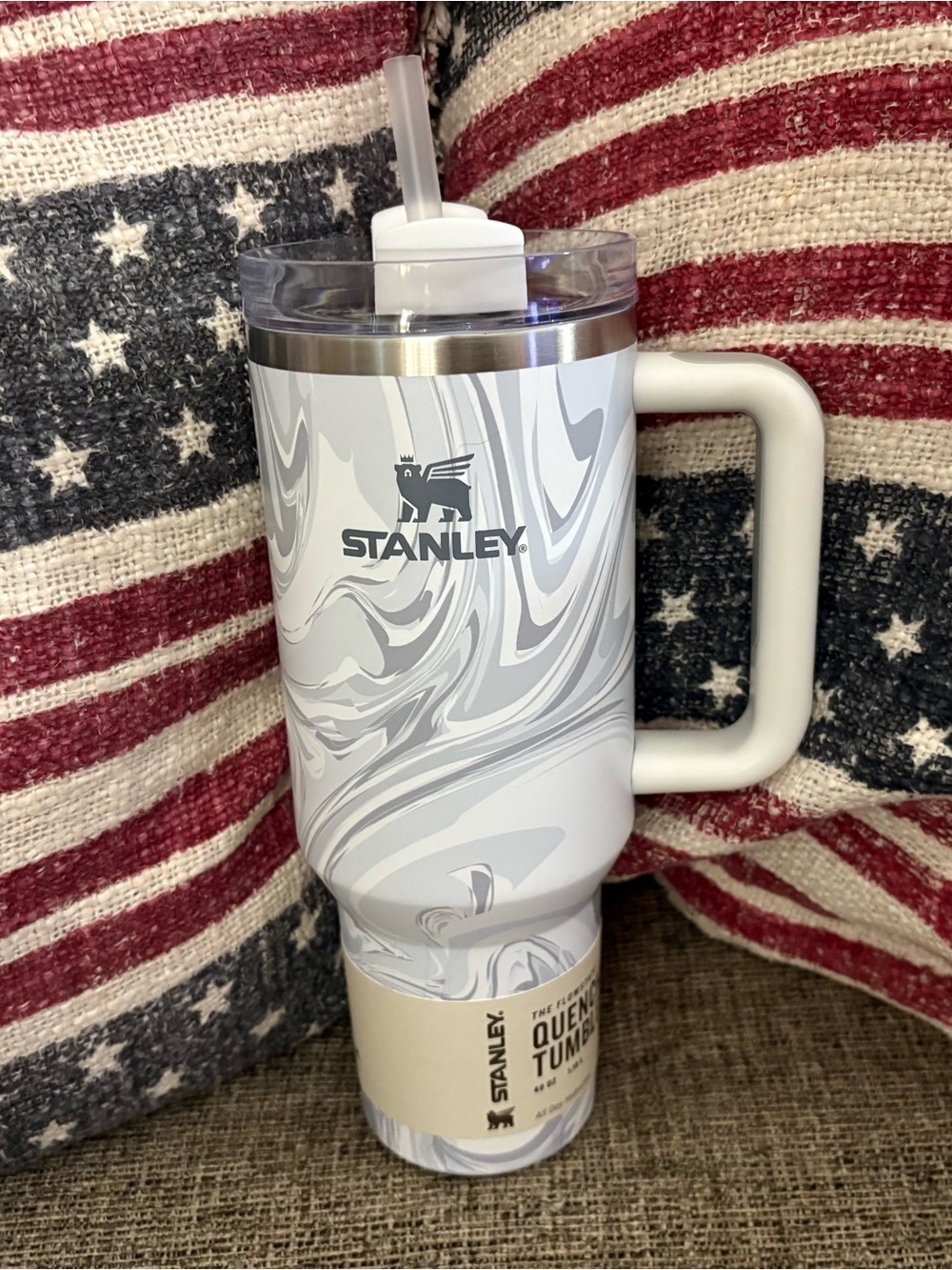 Stanley White and Light Gray Swirl Tumbler with Handle RARE polar swirl color